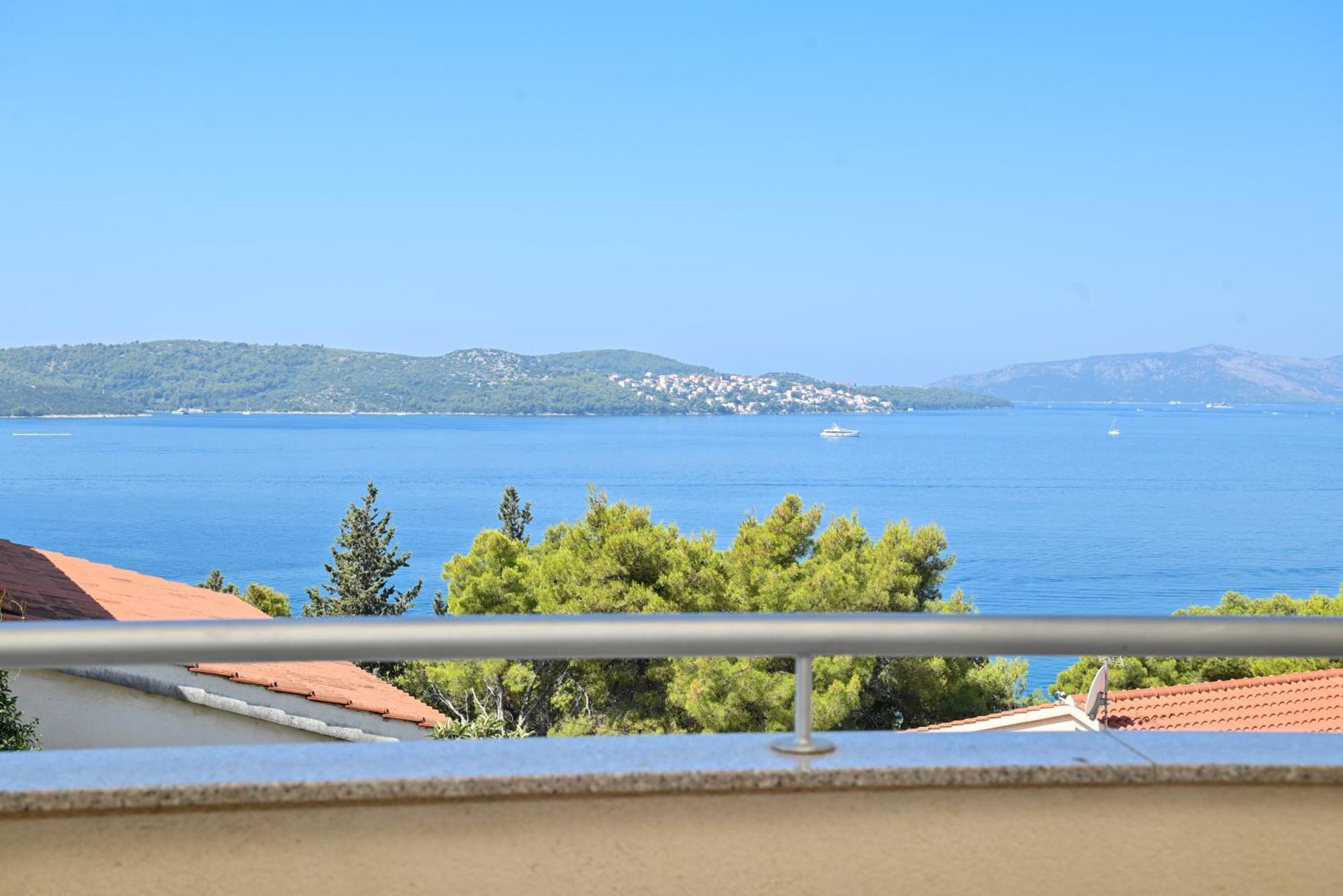 Sunny Place With Sea View โตรกีร์ ภายนอก รูปภาพ