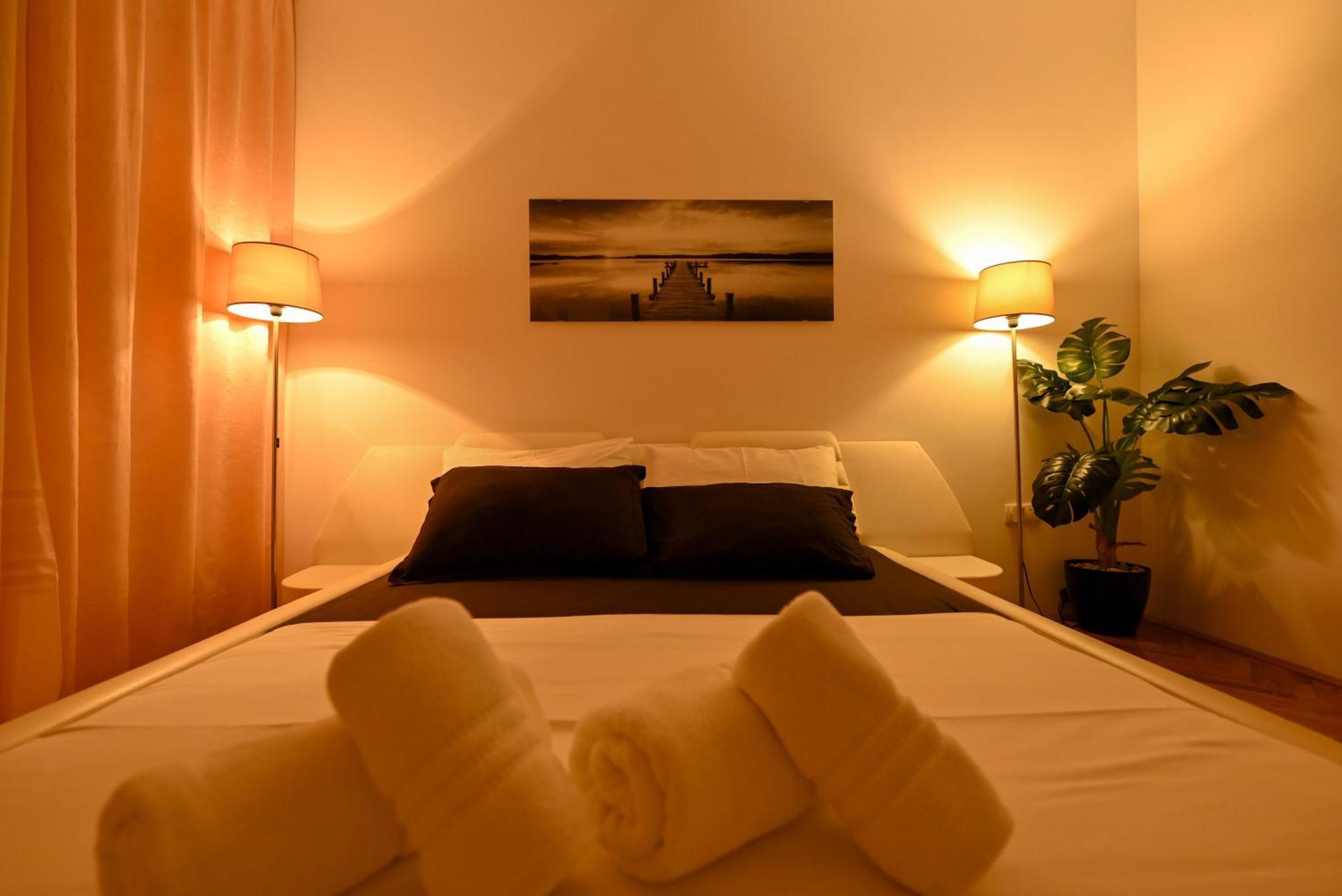Sunny Place With Sea View โตรกีร์ ภายนอก รูปภาพ
